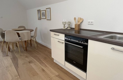 Gengenbach Apartment | Apartment 'Ferienwohnung Klostergarten' with Wi-Fi