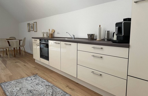 Gengenbach Apartment | Apartment 'Ferienwohnung Klostergarten' with Wi-Fi