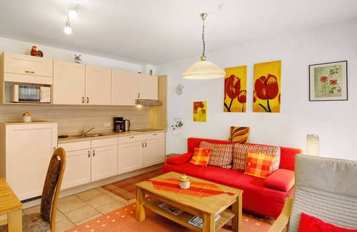 Norddeich Apartment | Apartment 'Ferienwohnung 47 Haus Seestern' with Private Terrace and Wi-Fi