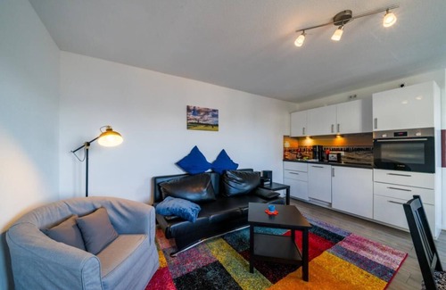Borkum Apartment | Apartment 'Ferienwohnug Strandhafer' with Private Terrace