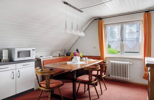 Haslach-Haid Apartment | Apartment 'Ferienwohnung Höll' with Private Terrace, Shared Garden and Wi-Fi
