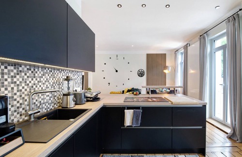 Solingen Apartment | Apartment 'Ferienwohnung Nippesstr 17' with Wi-Fi