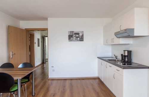 Tirolo Apartment | Apartment “Ferienwohnung Typ B” with Balcony, View over the Mountains, Wi-Fi