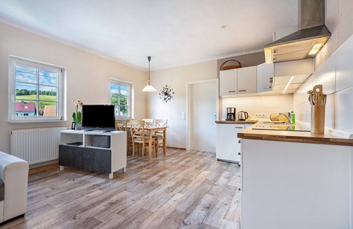 Gohrisch Apartment | Apartment 'Fewo 1' with Shared Garden and Wi-Fi