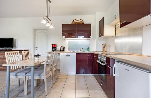 Gohrisch Apartment | Apartment 'Fewo 2' with Shared Garden and Wi-Fi