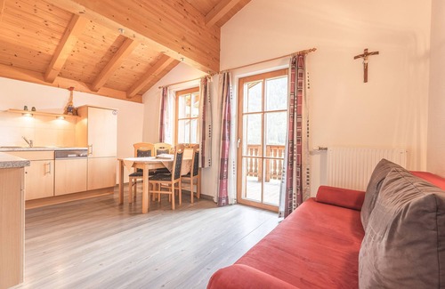 Valle di Casies Apartment | Apartment 'Fichte' with Mountain View, Shared Terrace and Wi-Fi