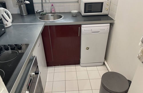 Quartier de la Folie-Mericourt Apartment | Apartment/Flat - Paris
