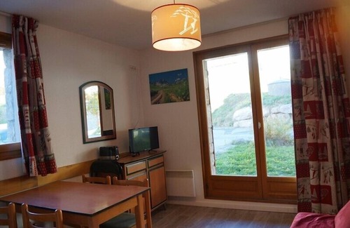 Saint-Sorlin-d'Arves Apartment | Apartment foot of the tracks and trade for 6