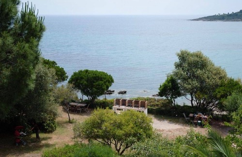Favone Apartment | Apartment for 4 people, 1st floor, without sea view, direct access to the beach