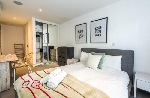 Bunhill Apartment | Apartment for 4 in the Heart of Shoreditch