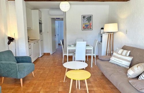 Sainte-Maxime Apartment | Apartment for 4 people – Air conditionning - Swimming pool and tennis – WiFi - Ste Maxime –.