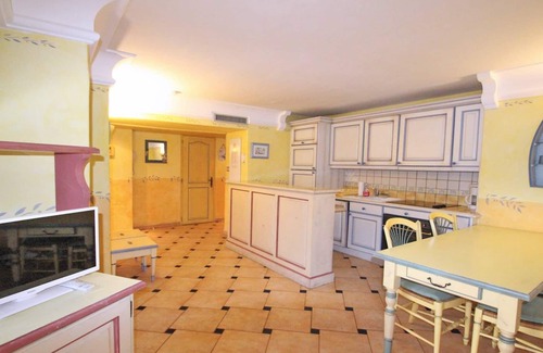 Sainte-Maxime City Centre Apartment | Apartment for 4 people – Air conditioning – Wifi – Pool residence – Sainte Maxime