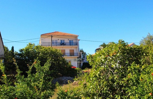 Vinisce Apartment | Apartment for 7 persons approx. 90 m² in Vinisce, Dalmatia (Central Dalmatia)