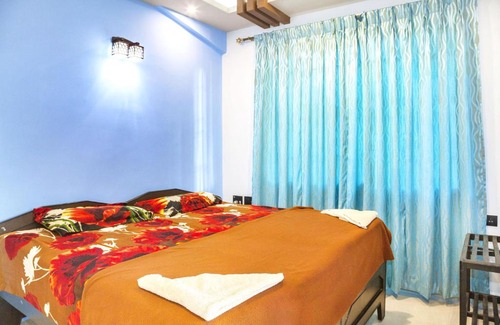 Sinquerim Apartment | Apartment for a group in Candolim, Goa, by GuestHouser 37200