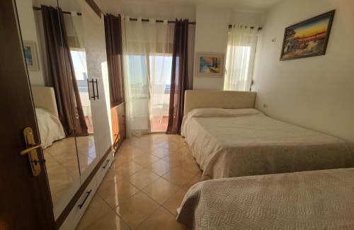 Shkembi i Kavajes Apartment | Apartment for Rent Khlo-Em