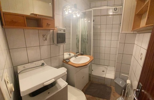 Le Brusc Apartment | Apartment 4 beds ideally located on the beach front