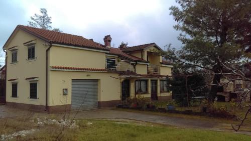 Sarsoni Apartment | Apartment Frane Grobnik