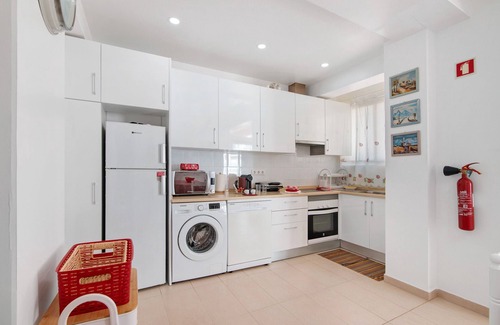 Vila Real Santo Antonio Apartment | Apartment 'Frente Ao Mar' with Sea View, Wi-Fi and Air Conditioning