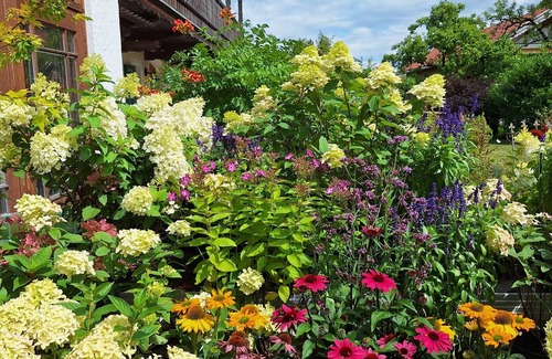 Munchen District Apartment | Apartment Gänseblümchen in a beautiful country idyll, between Munich and the Alps