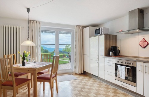 Eschbach Apartment | Apartment 'Gartenblick' with Mountain View, Private Terrace and Wi-Fi