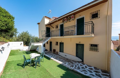Kavos Apartment | Apartment 'Gavriil G3' with Sea View, Wi-Fi and Air Conditioning