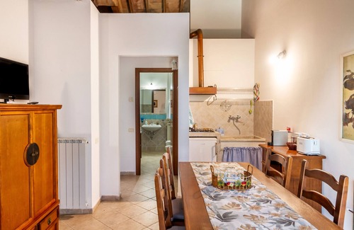Grosseto Apartment | Apartment 'Gelsomini' with Private Garden, Wi-Fi and Air Conditioning