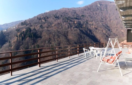 Aurano Apartment | Apartment Ginevra (AUA121) in Aurano - 4 persons, 2 bedrooms