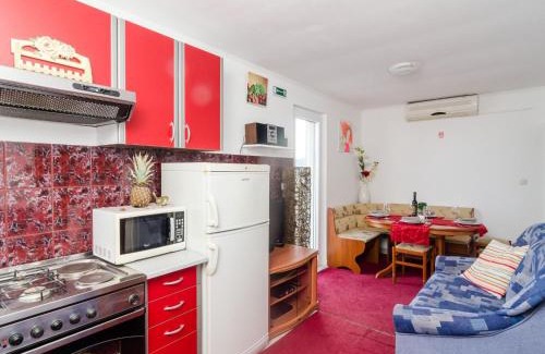 Dubrovacko Primorje Apartment | Apartment Giovani - Two Bedroom Apartment with Balcony and Sea View