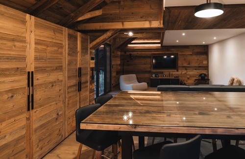 La Tour Apartment | Apartment 'Gîte Maria' with Mountain View, Shared Garden and Wi-Fi