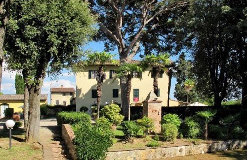 Poggibonsi Apartment | Apartment Giuggiolo 4 by Interhome