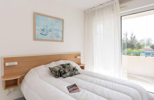 Ciboure Apartment | Apartment Golf de la Nivelle in Saint-Jean-de-Luz - 4 persons, 1 bedrooms