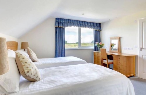 Saint Columb Major Apartment | Apartment Golfer View in Newquay - 4 persons, 2 bedrooms
