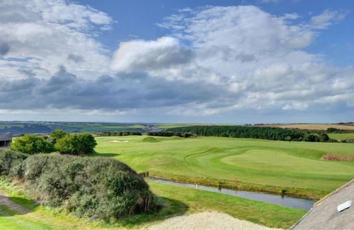 Saint Columb Major Apartment | Apartment Golfer View in Newquay - 4 persons, 2 bedrooms