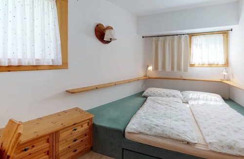 Celerina-Schlarigna Apartment | Apartment house in super convenient location.