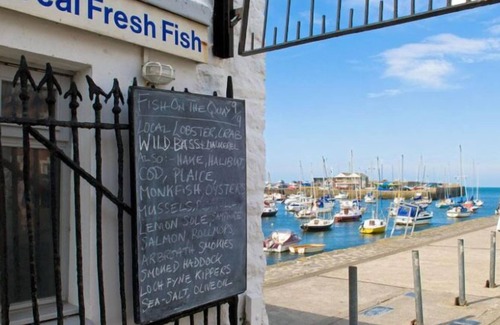 Aberaeron Apartment | Apartment Harbour View in New Quay - 4 persons, 2 bedrooms