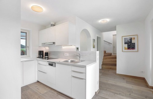 Berg/Monte Apartment | Apartment 'Harmony Apt 3' with Mountain View, Shared Garden and Wi-Fi