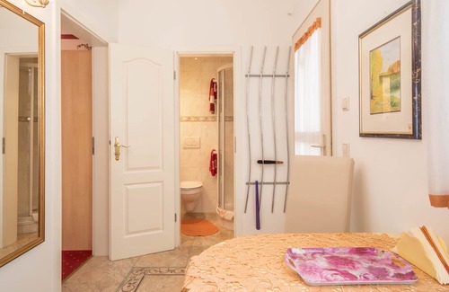 Friedrichshafen Apartment | Apartment “Haus Marschall - Wohnung 3” directly on Lake Constance with Terrace