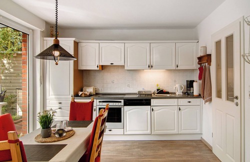 Rhauderfehn Apartment | Apartment 'Haus Scheve' with Private Terrace, Private Garden and Wi-Fi