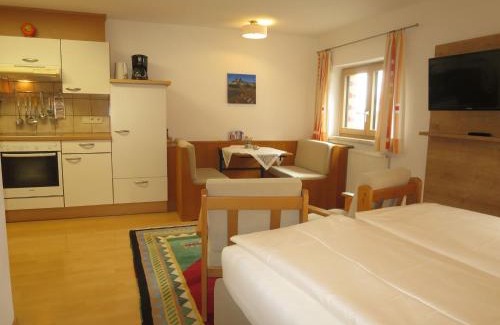 Sankt Anton am Arlberg Apartment | Apartment Hof am Schönbach-3 by Interhome