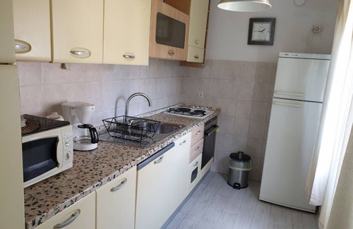 Cove Tri Zala (Zrnovo) House | Apartment Keti spacious apartment in the center of Korcula town with sea view