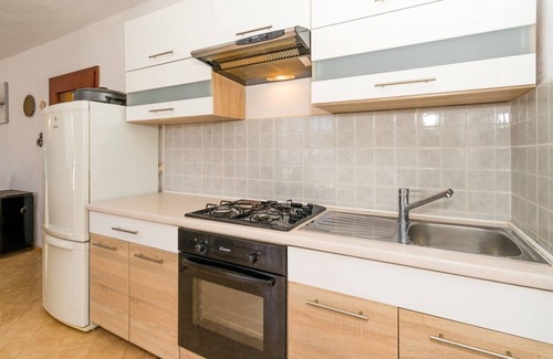 Necujam Apartment | Apartment Ivan (109211-A1) - Necujam - island Solta