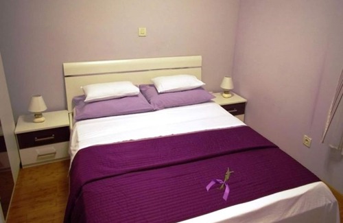 Prvic Luka Apartment | Apartment Njoko - sea view & private parking: A1 plavi(2+2) - Sepurine (Island Prvic), Riviera
