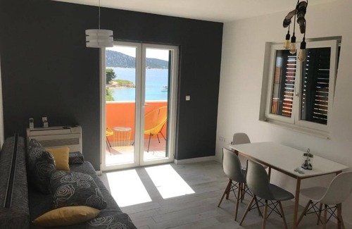 Prvic Luka Apartment | Apartment Delfin - sea view: A3 zeleni(2+2) - Sepurine (Island Prvic), Riviera Sibenik, Croatia