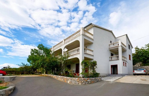 Sibinj Krmpotski Apartment | Apartment ∙ 2 bedrooms ∙ 5 guests