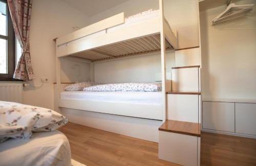 Kranjska Gora Apartment | Apartment Hribovc with atrium and free parking