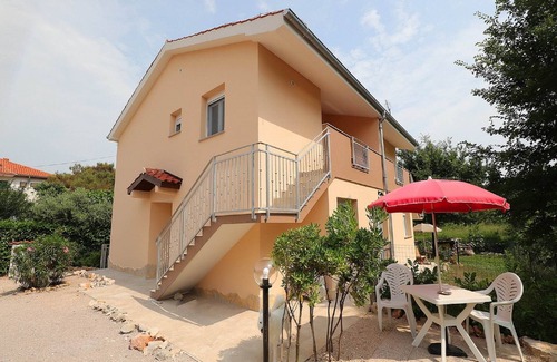 Silo Apartment | Apartment in Šilo near Sea Beach