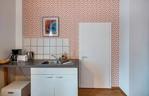 Nussdorf am Inn House | Apartment In A Hotel 'Nußdorfer Hof - Apartment 5' with Wi-Fi