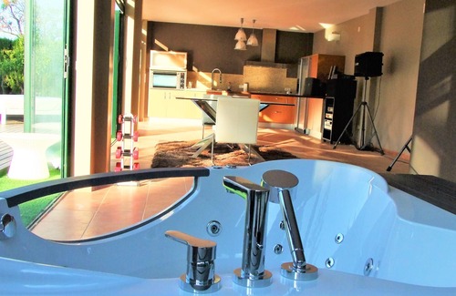 Palma de Mallorca Villa | Apartment in a luxurious villa for 6 people