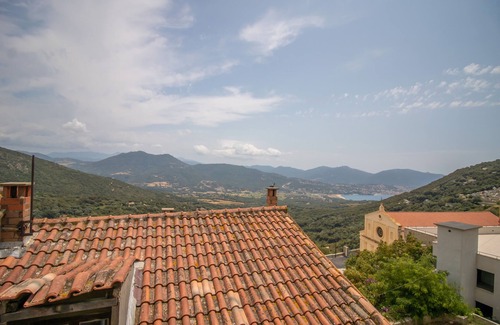 Olmeto Apartment | Apartment in a Typical House, Sea View and Wi-Fi