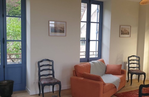 Hautefort Apartment | Apartment in an 18th century building in the heart of the village of Hautefort.
